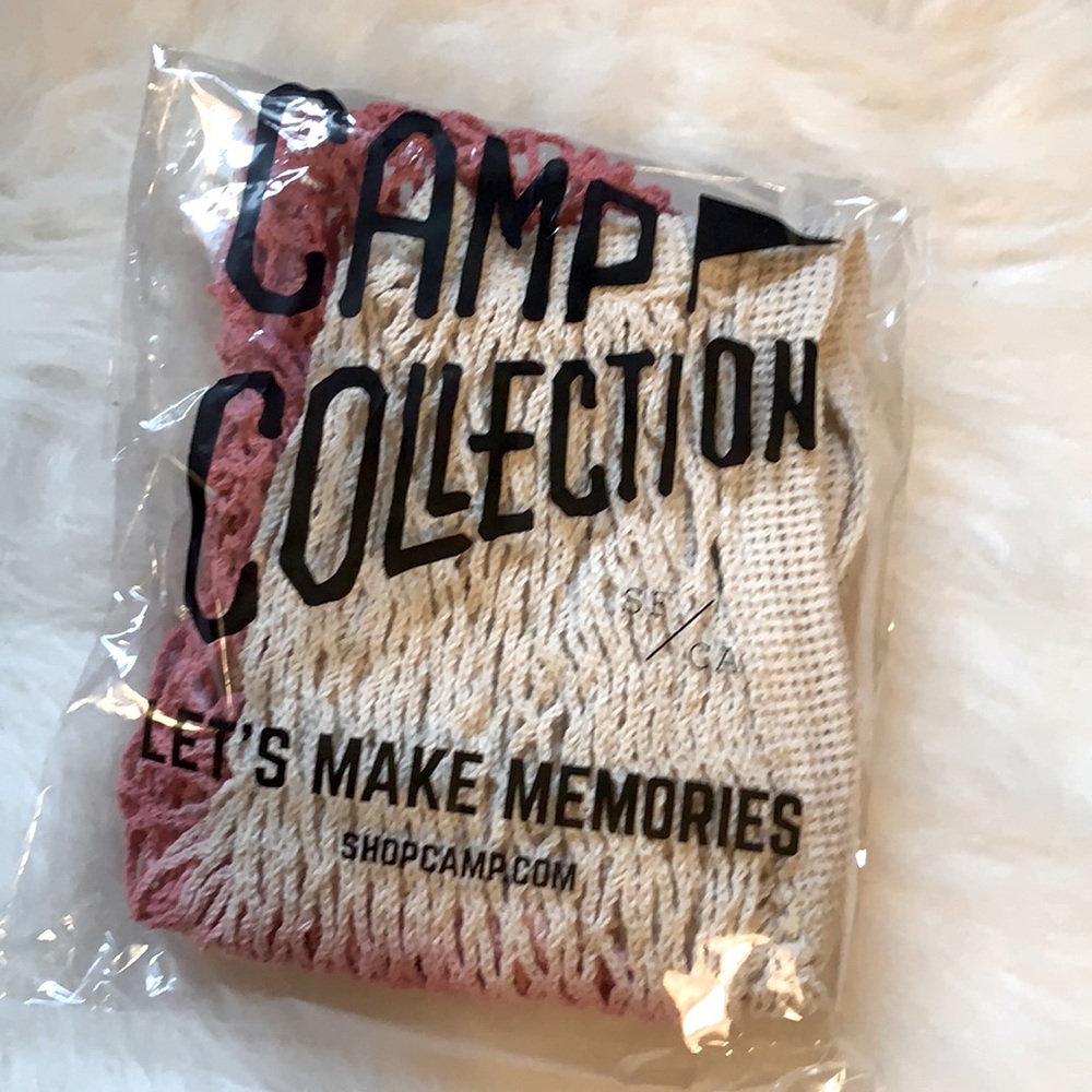 NWT- camp collection dip dye market tote